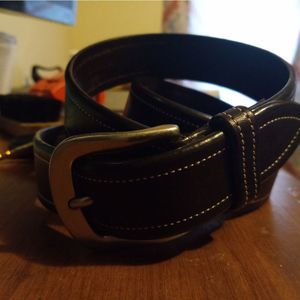 Eddie Bauer Dark brown leather belt Size large